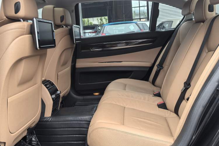 Used BMW 7 Series 2014 730Li Premium Edition Interior 2