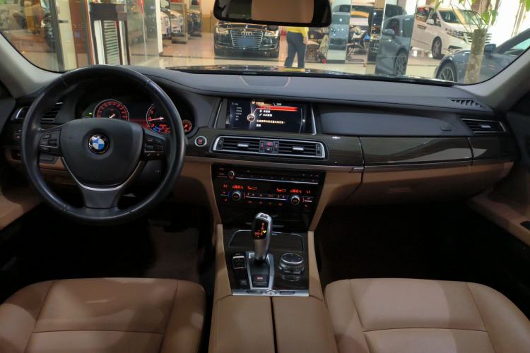 Used BMW 7 Series 2014 730Li Premium Edition Interior 3