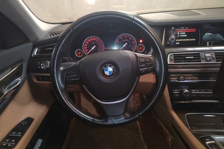 Used BMW 7 Series 2014 730Li Premium Edition Interior 3