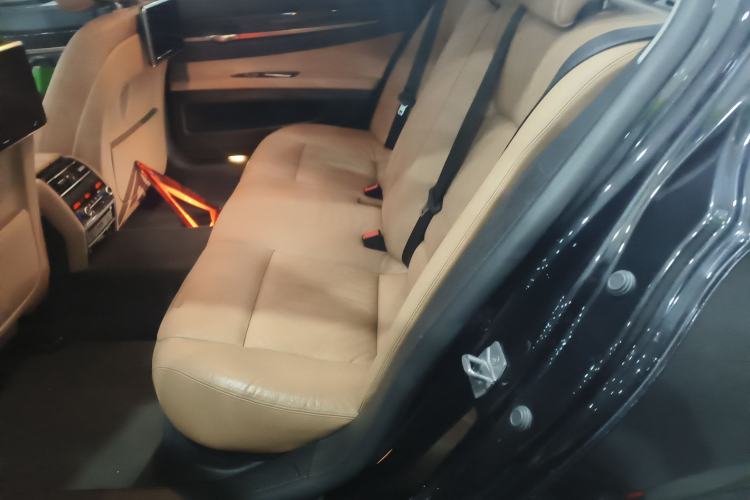 Used BMW 7 Series 2014 730Li Premium Edition Interior 4