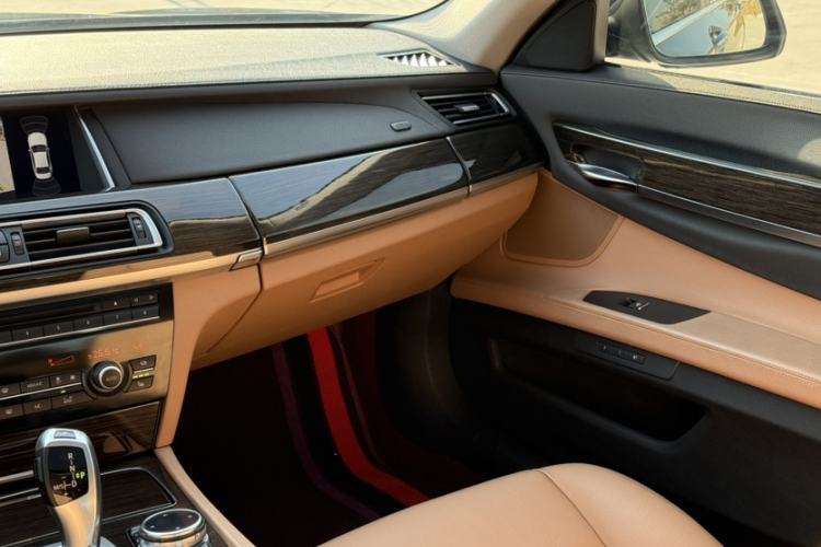 Used BMW 7 Series 2014 730Li Premium Edition Interior 5