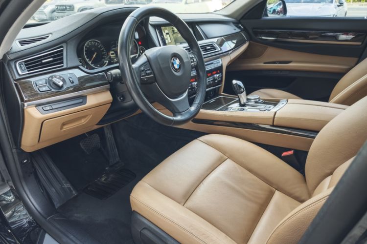 Used BMW 7 Series 2014 730Li Premium Edition Interior 7