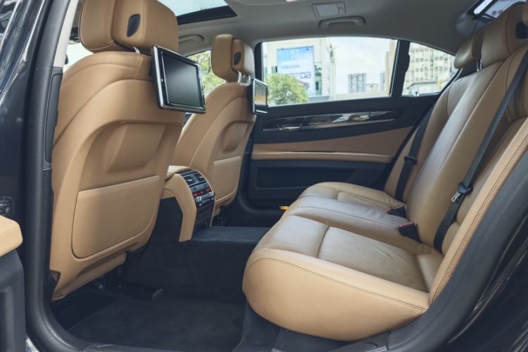 Used BMW 7 Series 2014 730Li Premium Edition Interior 8