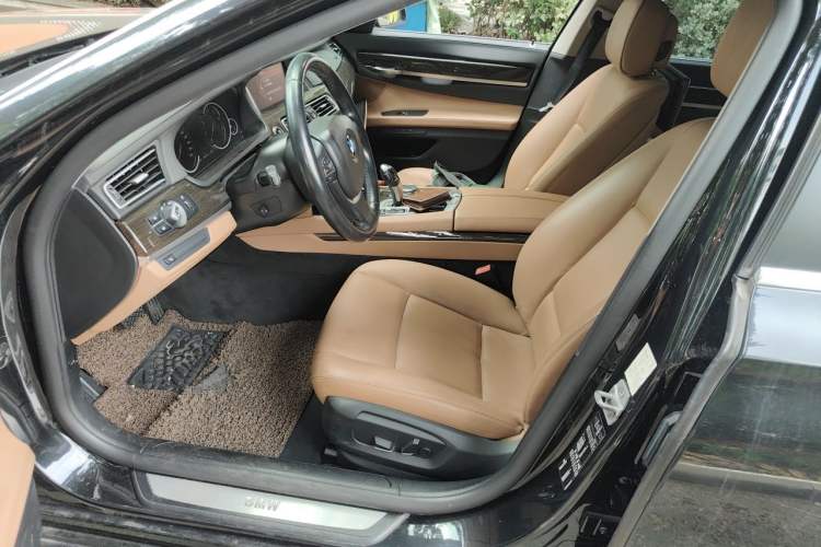 Used BMW 7 Series 2014 730Li Premium Edition Left Front Seat