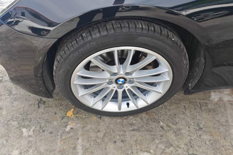 Used BMW 7 Series 2014 730Li Premium Edition Left Front Wheel Hub