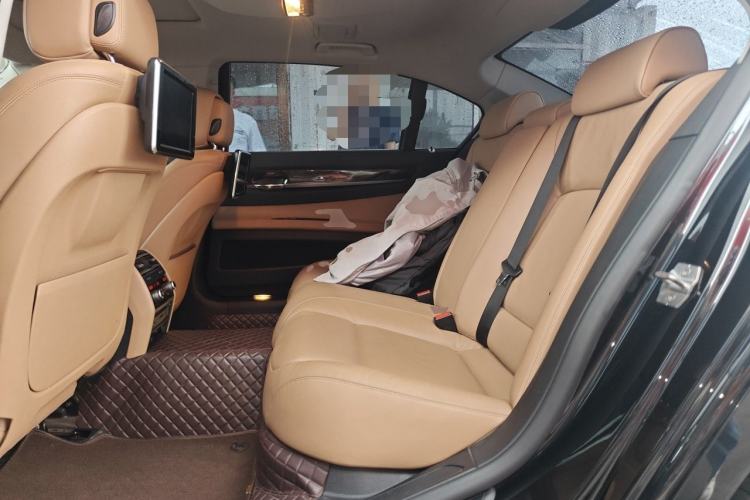 Used BMW 7 Series 2014 730Li Premium Edition Left Rear Seat