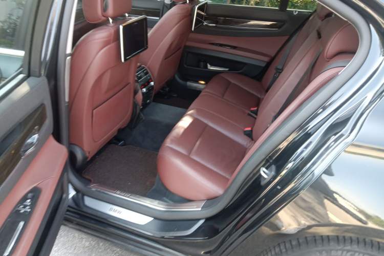 Used BMW 7 Series 2014 730Li Premium Edition Left Rear Seat