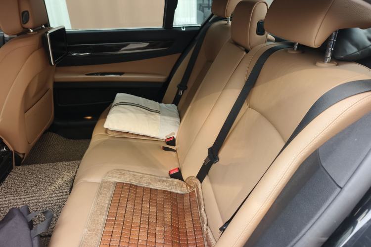 Used BMW 7 Series 2014 730Li Premium Edition Left Rear Seat