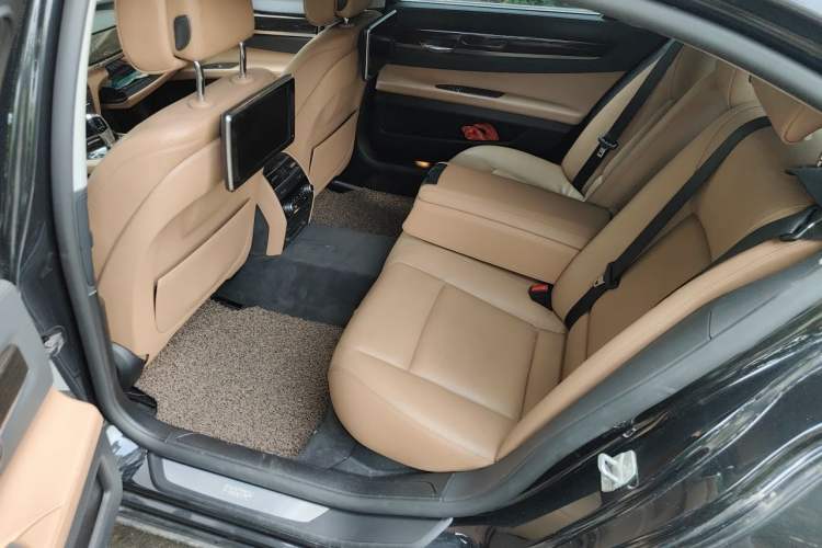 Used BMW 7 Series 2014 730Li Premium Edition Left Rear Seat