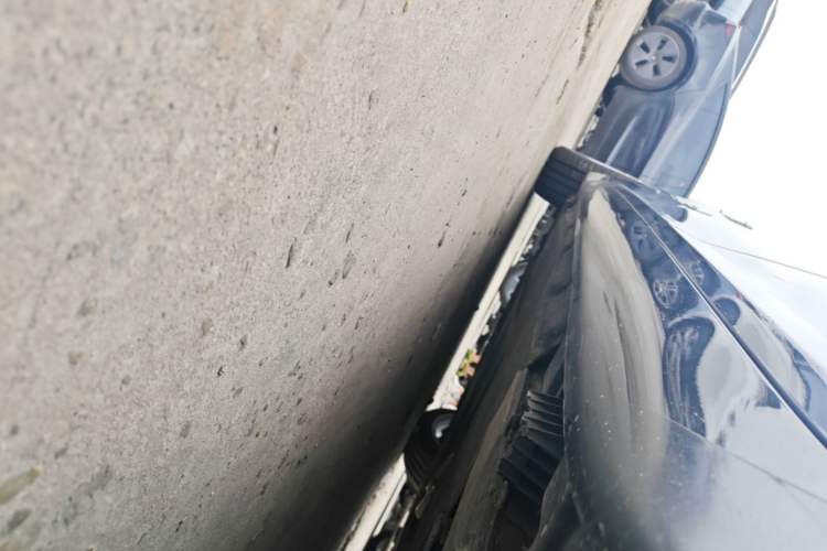 Used BMW 7 Series 2014 730Li Premium Edition Left Side Sill
