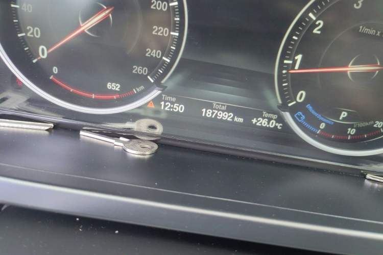 Used BMW 7 Series 2014 730Li Premium Edition Odometer Close Up