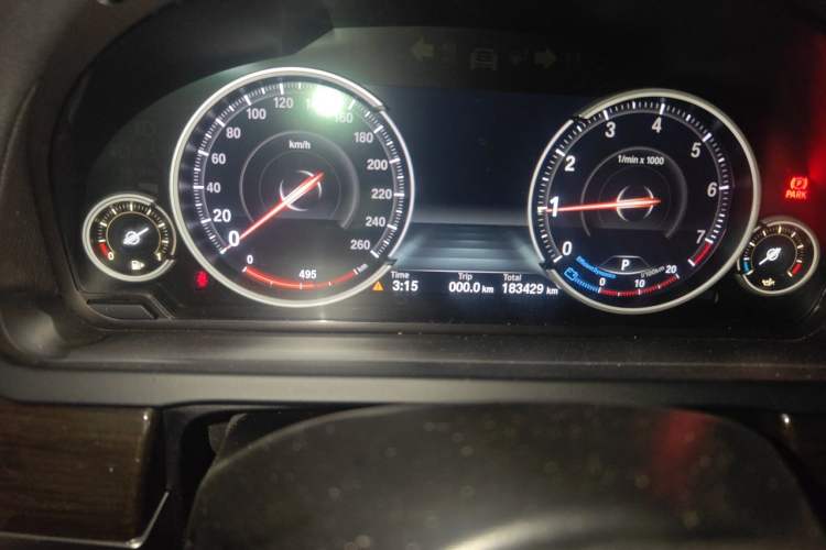 Used BMW 7 Series 2014 730Li Premium Edition Odometer Close Up