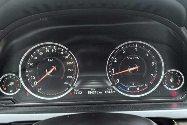 Used BMW 7 Series 2014 730Li Premium Edition Odometer Close Up