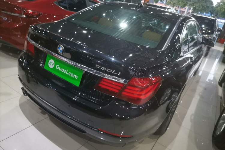 Used BMW 7 Series 2014 730Li Premium Edition Rear Right 45 Deg