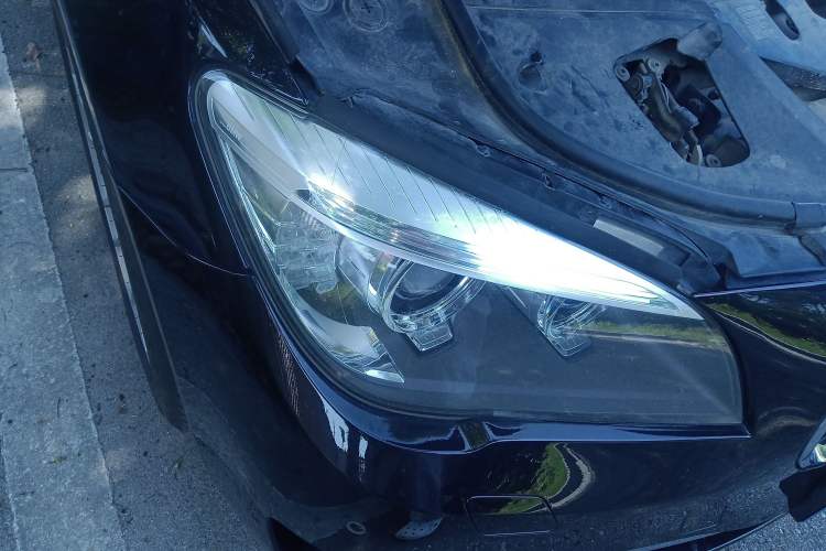 Used BMW 7 Series 2014 730Li Premium Edition Right Front Headlight