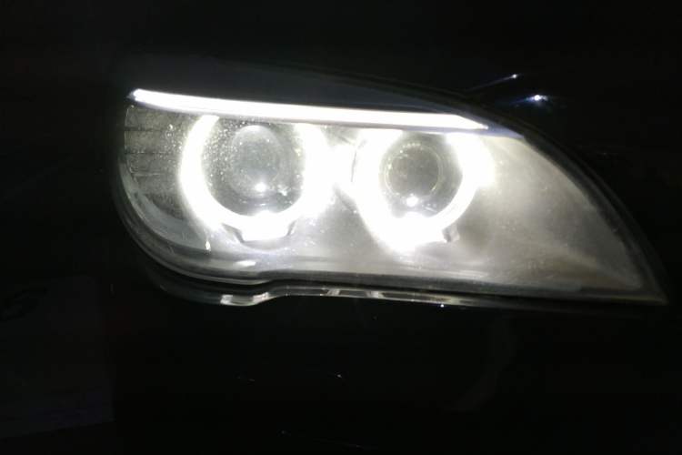 Used BMW 7 Series 2014 730Li Premium Edition Right Front Headlight