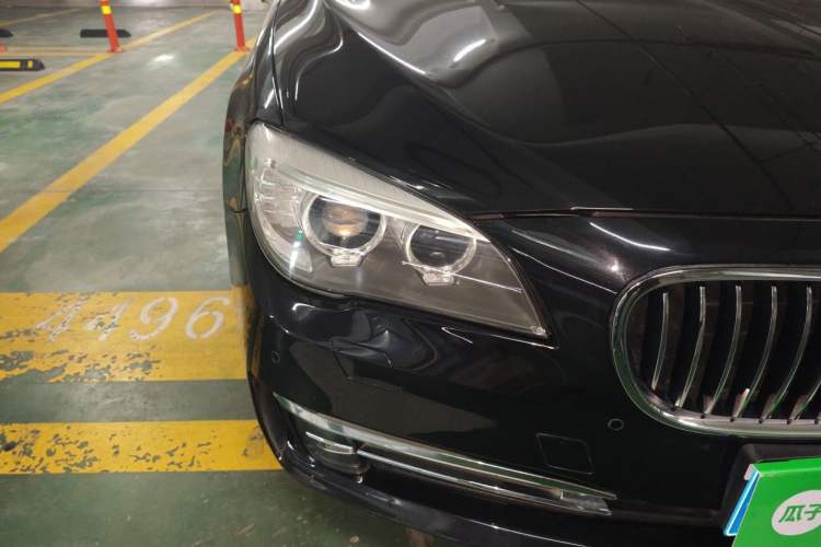 Used BMW 7 Series 2014 730Li Premium Edition Right Front Headlight