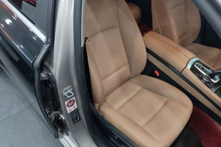 Used BMW 7 Series 2014 730Li Premium Edition Right Front Seat