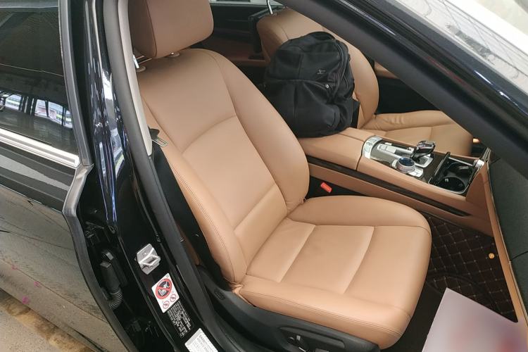 Used BMW 7 Series 2014 730Li Premium Edition Right Front Seat