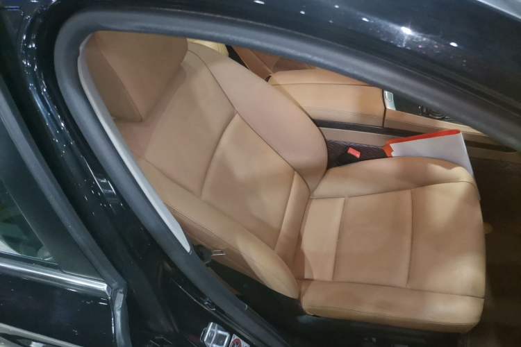 Used BMW 7 Series 2014 730Li Premium Edition Right Front Seat