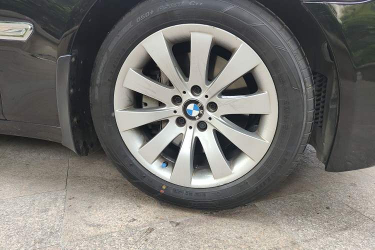 Used BMW 7 Series 2014 730Li Premium Edition Right Front Wheel Hub