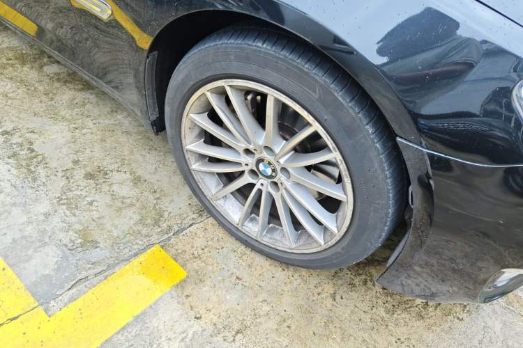 Used BMW 7 Series 2014 730Li Premium Edition Right Front Wheel Hub