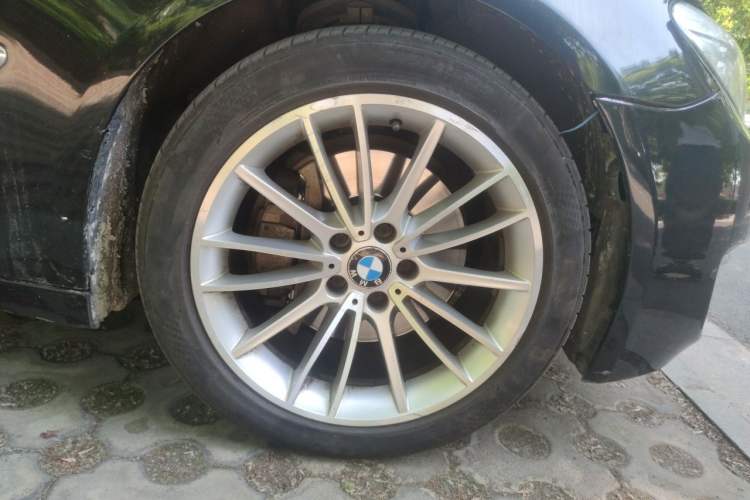 Used BMW 7 Series 2014 730Li Premium Edition Right Front Wheel Hub