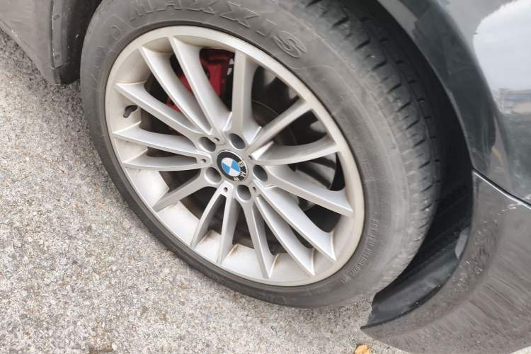 Used BMW 7 Series 2014 730Li Premium Edition Right Front Wheel Hub