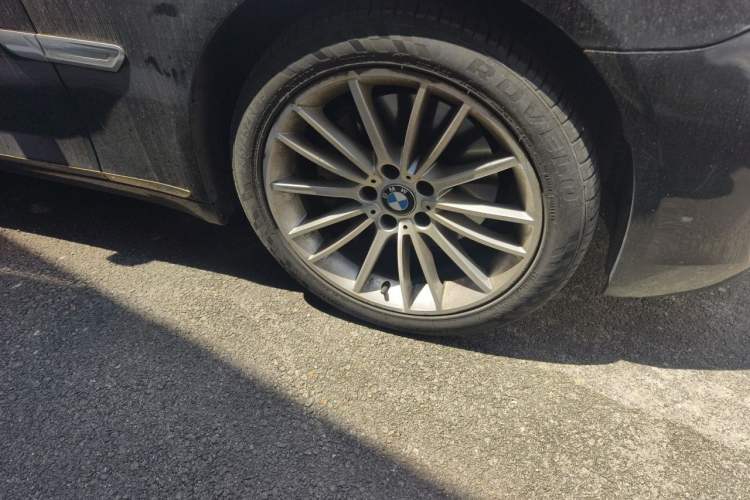 Used BMW 7 Series 2014 730Li Premium Edition Right Front Wheel Hub
