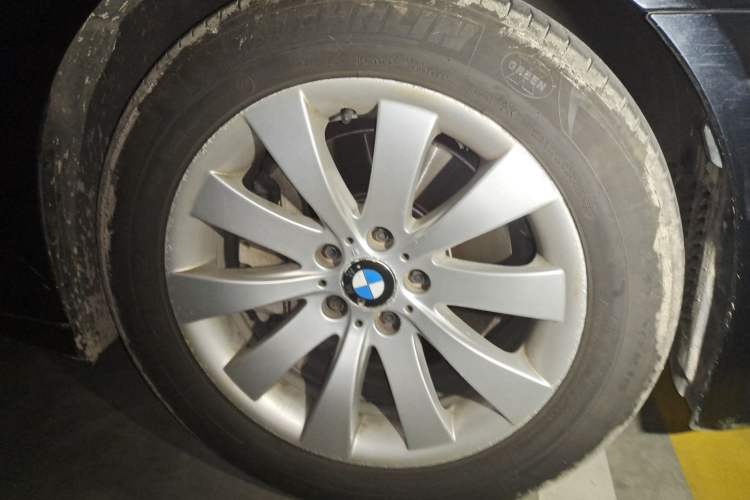 Used BMW 7 Series 2014 730Li Premium Edition Right Front Wheel Hub
