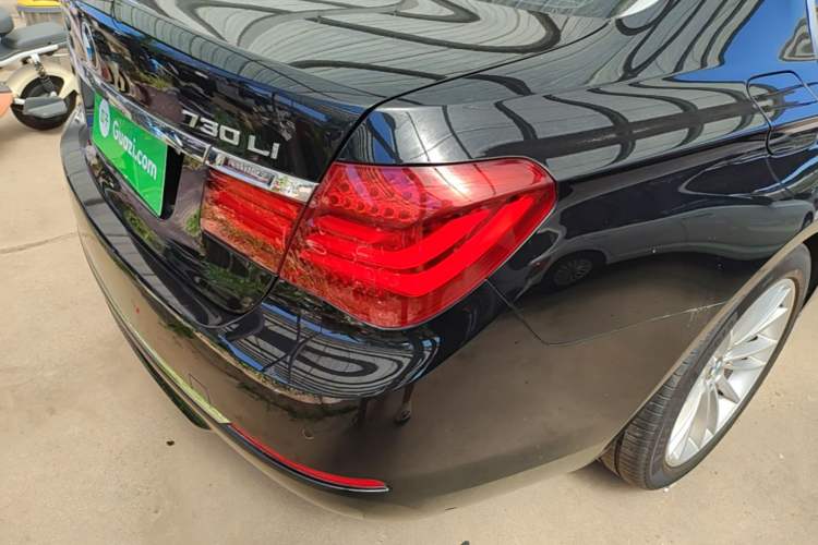 Used BMW 7 Series 2014 730Li Premium Edition Right Rear Taillight