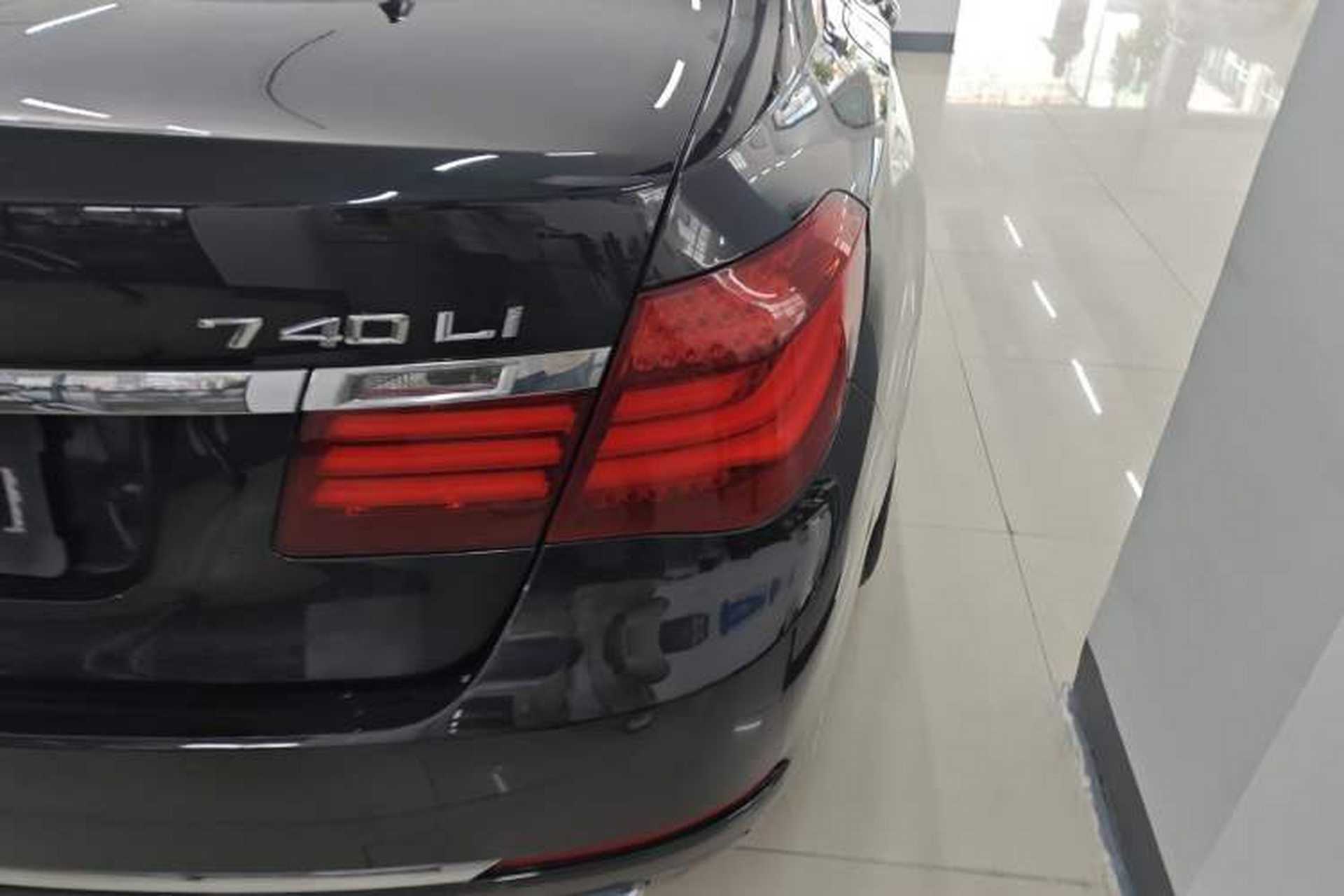 Used BMW 7 Series 2014 730Li Premium Edition Right Rear Taillight
