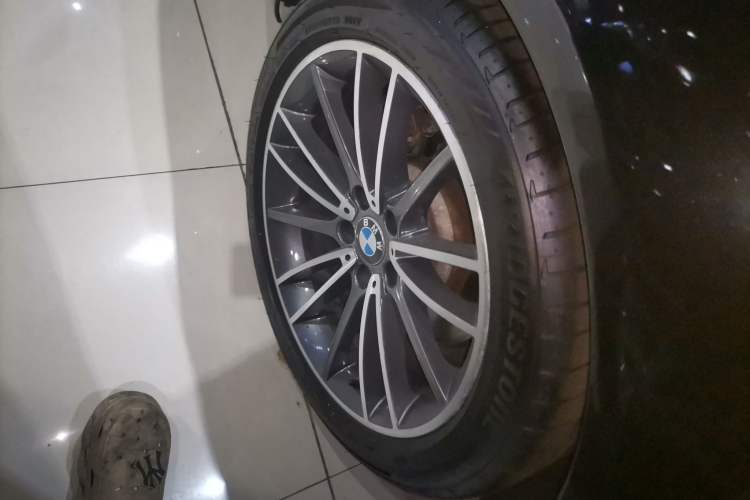 Used BMW 7 Series 2014 730Li Premium Edition Right Rear Wheel Hub