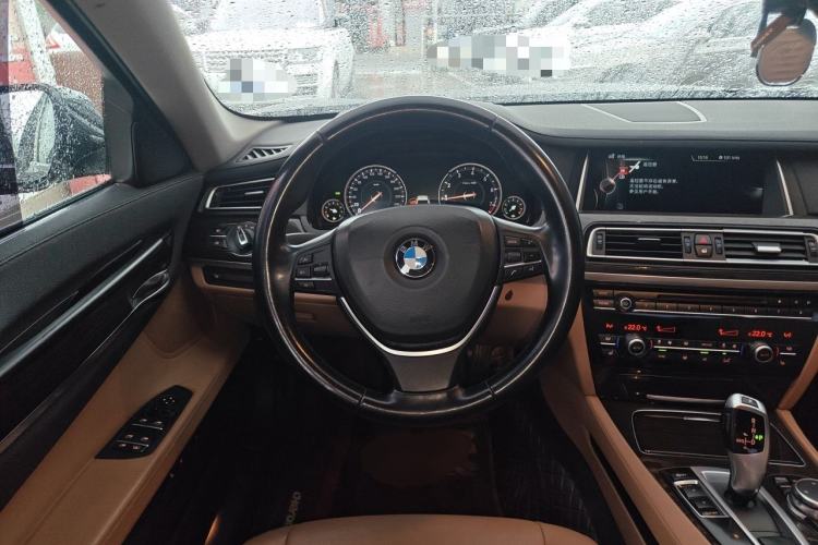 Used BMW 7 Series 2014 730Li Premium Edition Steering Wheel