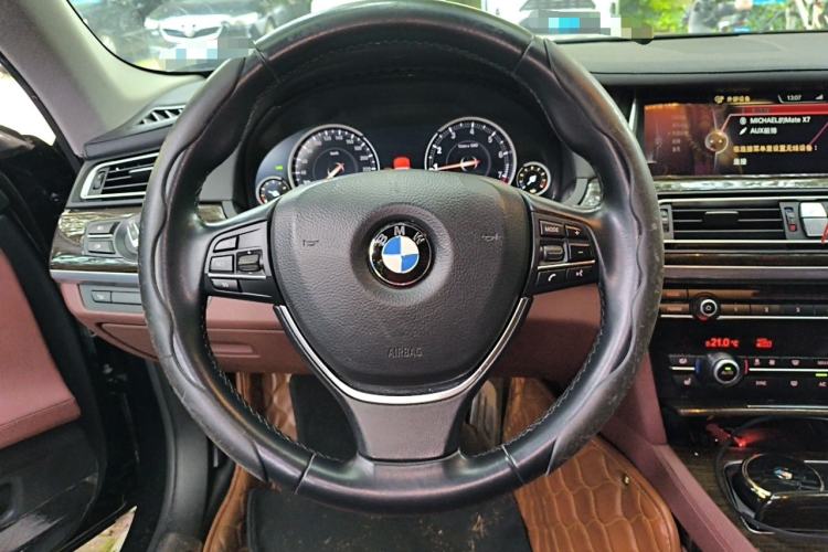 Used BMW 7 Series 2014 730Li Premium Edition Steering Wheel