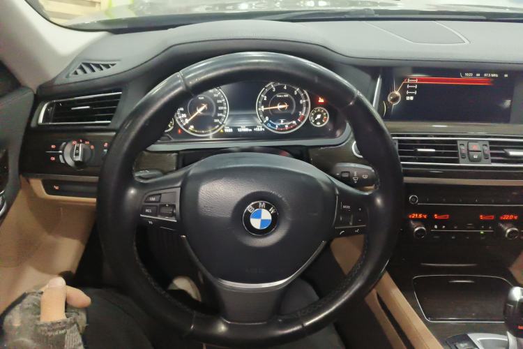 Used BMW 7 Series 2014 730Li Premium Edition Steering Wheel