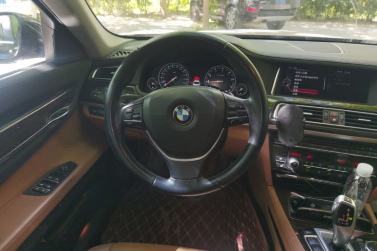Used BMW 7 Series 2014 730Li Premium Edition Steering Wheel