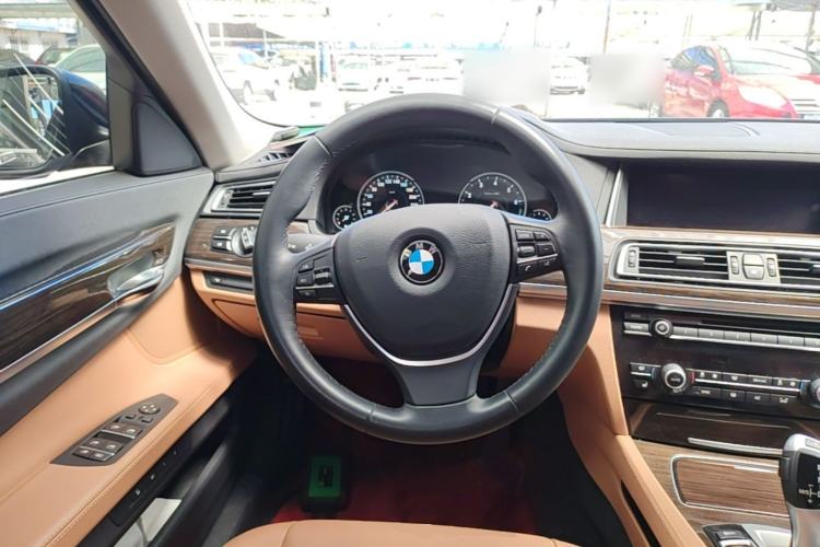 Used BMW 7 Series 2014 730Li Premium Edition Steering Wheel
