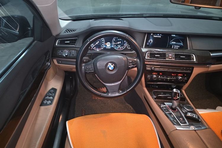 Used BMW 7 Series 2014 730Li Premium Edition Steering Wheel