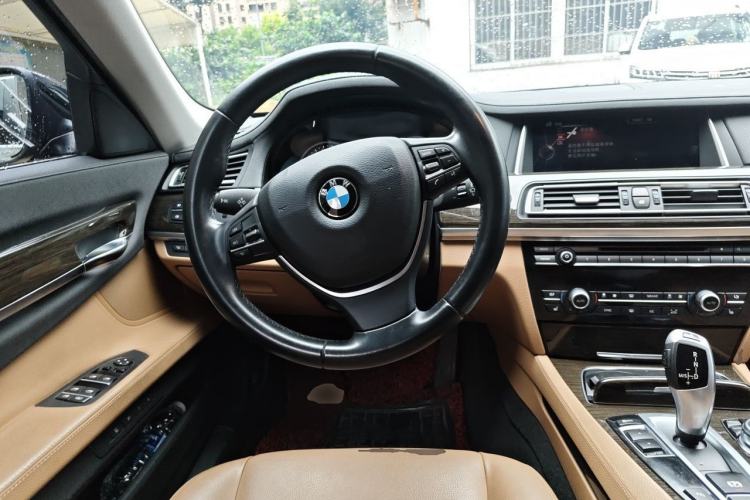 Used BMW 7 Series 2014 730Li Premium Edition Steering Wheel