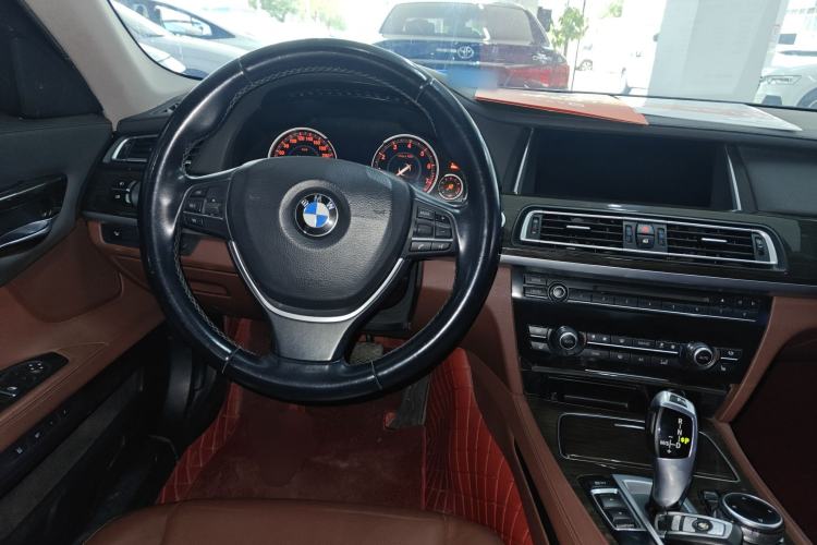 Used BMW 7 Series 2014 730Li Premium Edition Steering Wheel