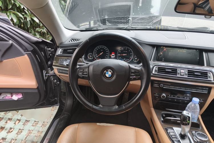Used BMW 7 Series 2014 730Li Premium Edition Steering Wheel