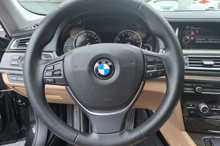 Used BMW 7 Series 2014 730Li Premium Edition Steering Wheel