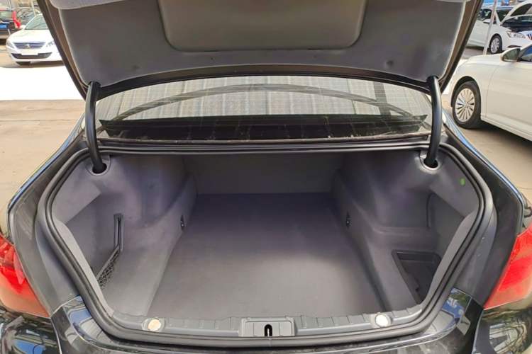 Used BMW 7 Series 2014 730Li Premium Edition Trunk