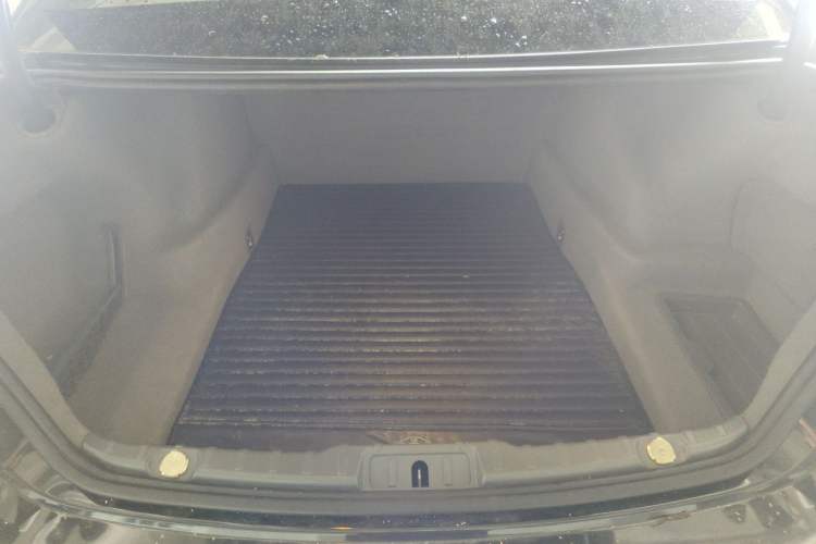 Used BMW 7 Series 2014 730Li Premium Edition Trunk
