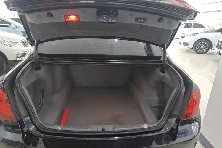 Used BMW 7 Series 2014 730Li Premium Edition Trunk