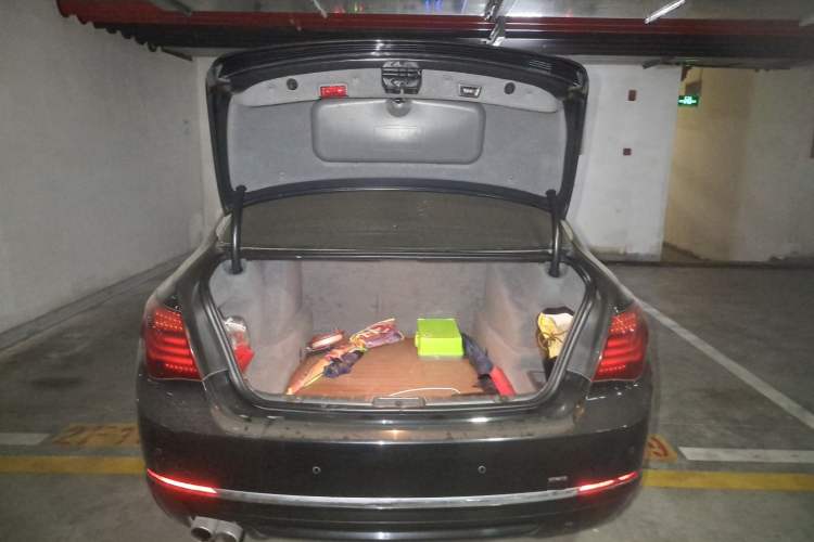Used BMW 7 Series 2014 730Li Premium Edition Trunk