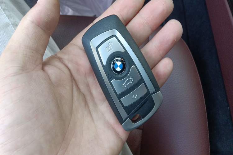 Used BMW 7 Series 2014 730Li Premium Edition Vehicle Key