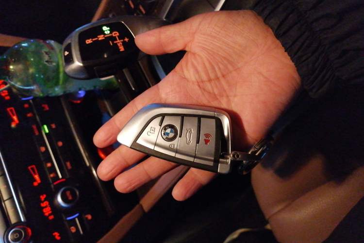 Used BMW 7 Series 2014 730Li Premium Edition Vehicle Key