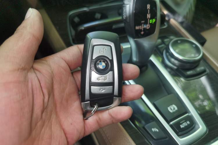 Used BMW 7 Series 2014 730Li Premium Edition Vehicle Key